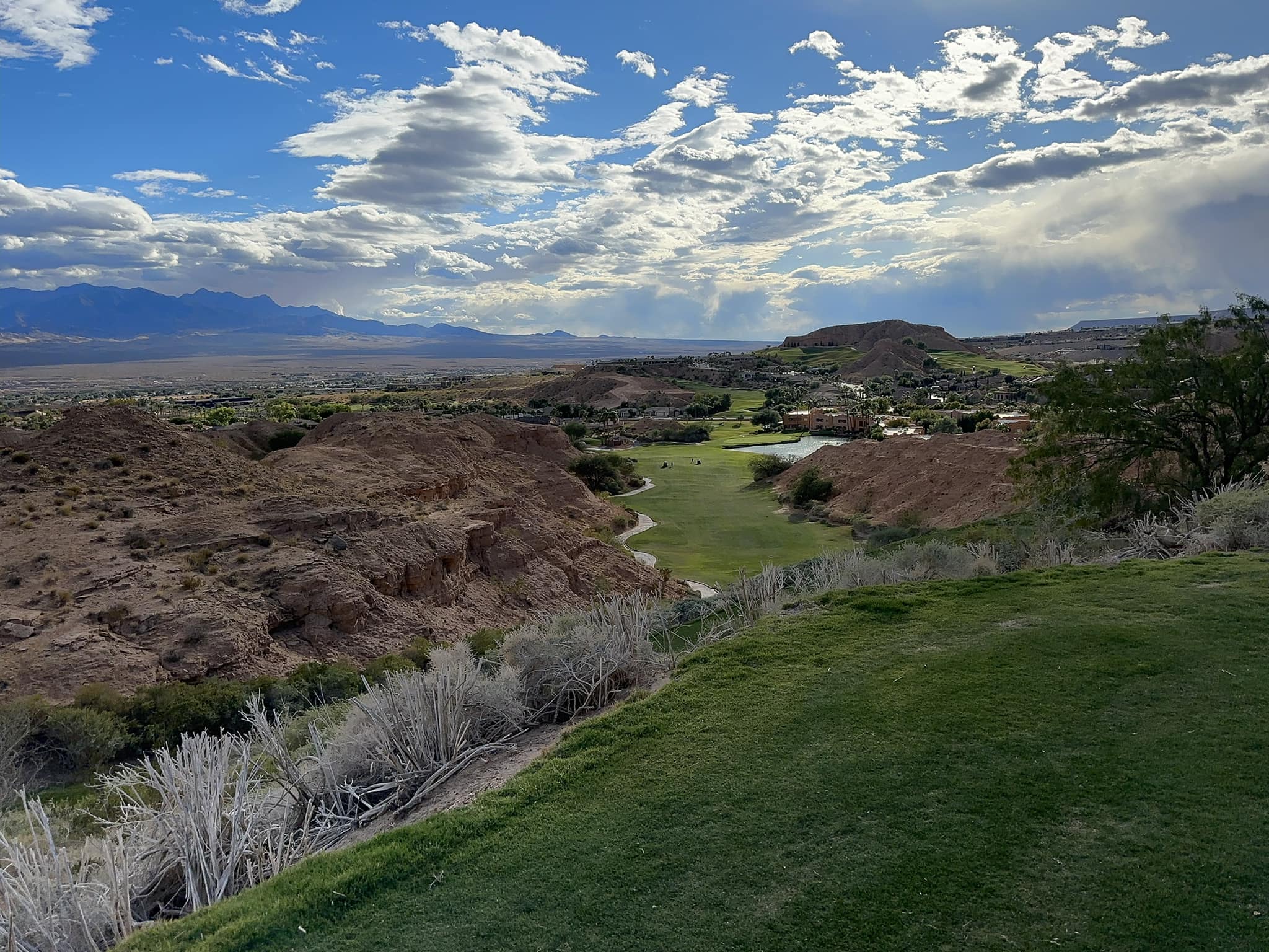 Oasis Golf Club Canyons Course with desert canyon walls and desert terrain in Mesquite Nevada